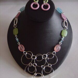 Paulus NWT Necklace & Earrings Set